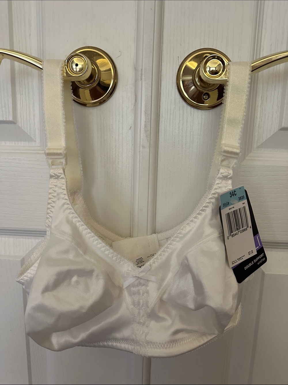 New w tags Women’s Supportive White Satin Bra 34c